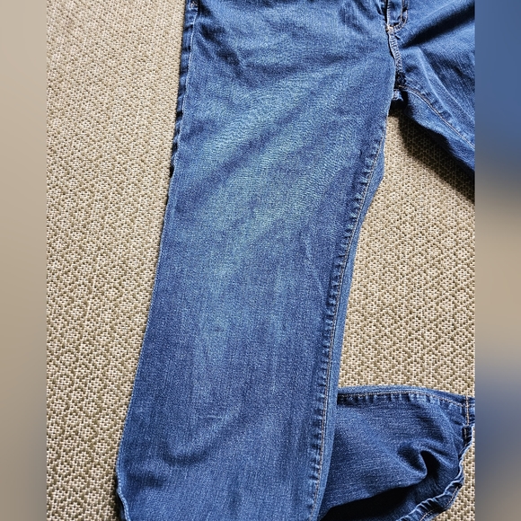AG Bootcut Jeans - Picture 11 of 11